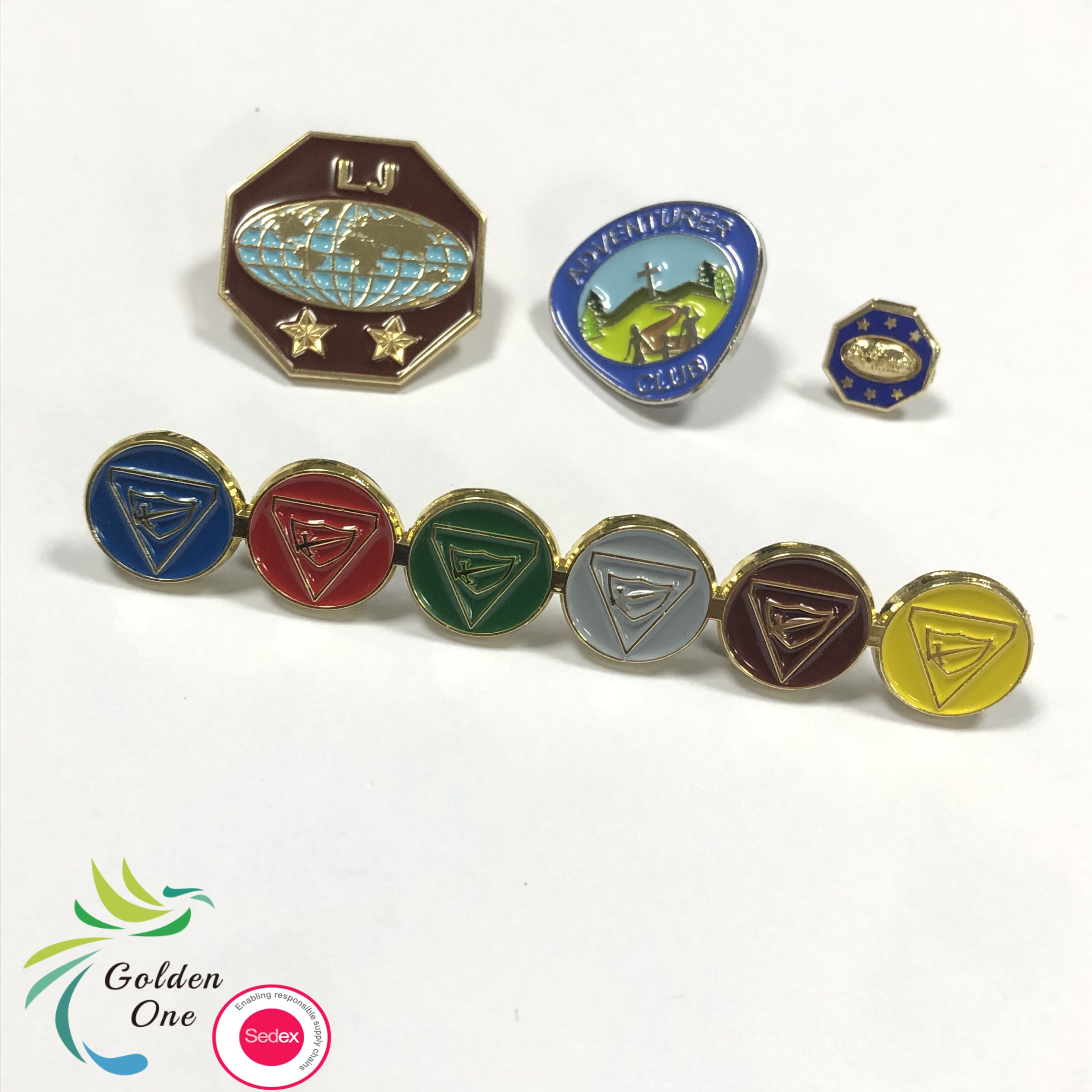 Wholesale cheap metal plated anime badge cute cartoon lapel custom soft enamel lapel pins for hat