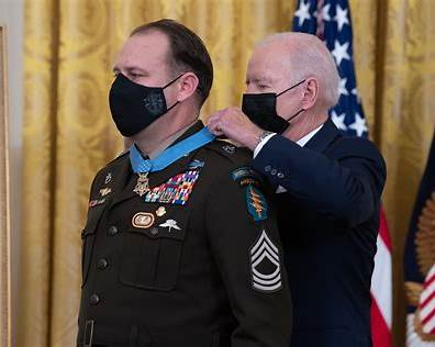 Medal of Honor being awarded in a ceremony
