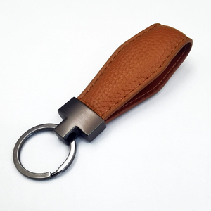 Custom Logo PU Leather Keychain for Car Keys - Fashionable Luxury Personalized Accessories with Hot Stamping & UV Printing