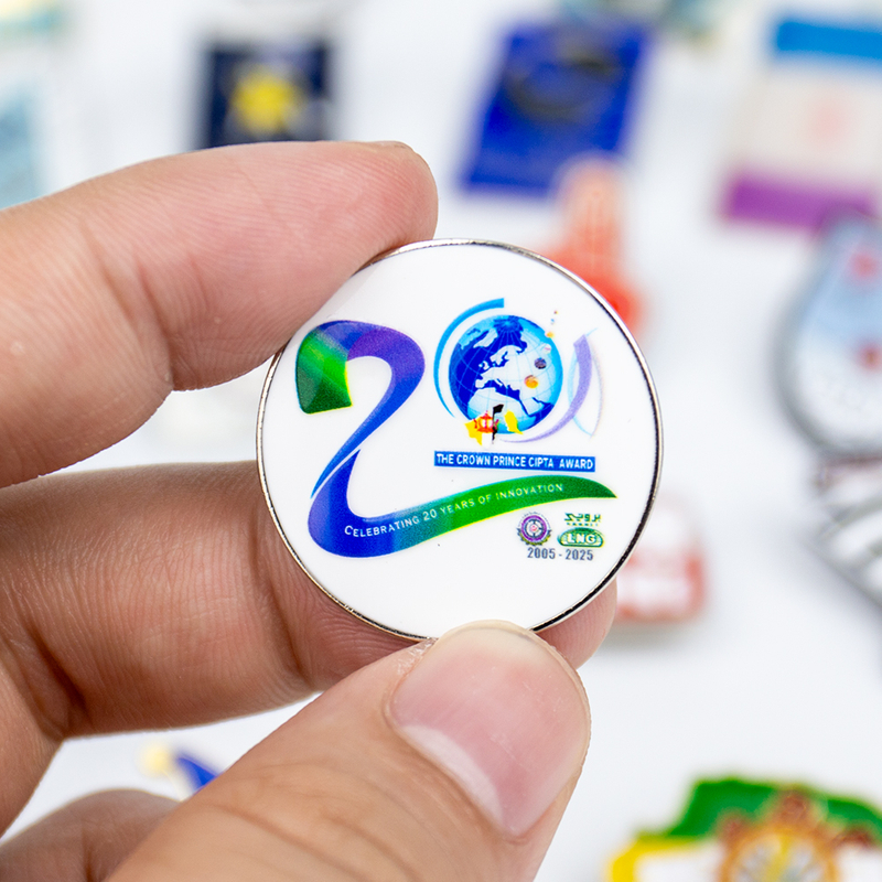 Prestigious Award & Anniversary Lapel Pin Commemorative Innovation Badge for 20-Year Milestone, Royal Recognition and Excellence Celebration