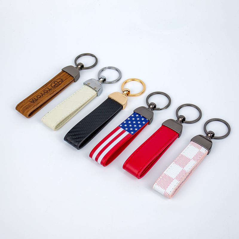 Custom Logo Luxury PU Leather Keychain with Glossy Oil Edge and Cardboard Box for Corporate Branding Gifts