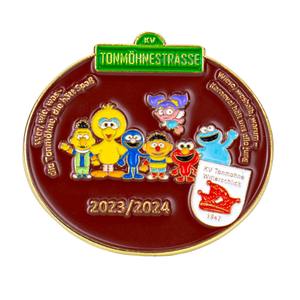 Customized Carnival Character Pin with Iron Material and Velvet Box Packaging for Party Gifts and Collectors