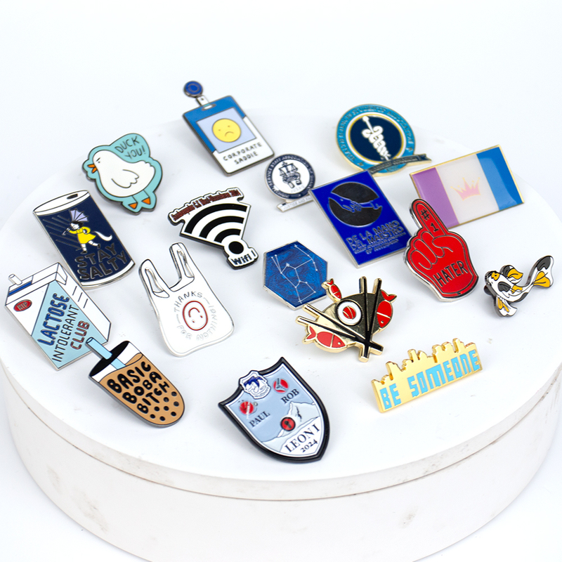 Waterproof UV Printed Lapel Pin with Butterfly Clutch for Uniform Decoration and Souvenirs