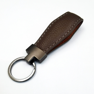 Custom Logo PU Leather Keychain for Car Keys - Fashionable Luxury Personalized Accessories with Hot Stamping & UV Printing