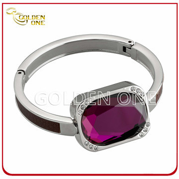 Fashion Creative Bracelet Design with Gemstone Bag Hook
